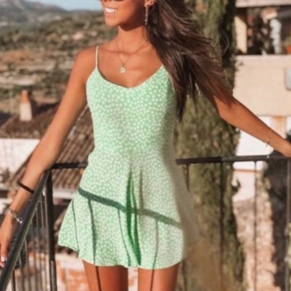 Zara mini daisy floral green romper size small